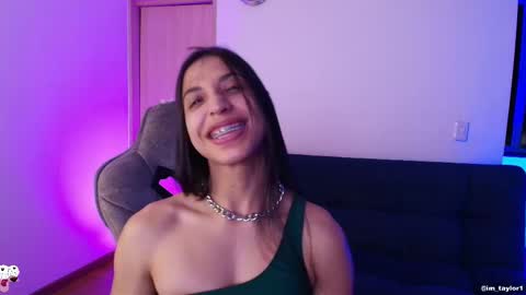 TAYLOR  online show from 10/31/25, 11:50