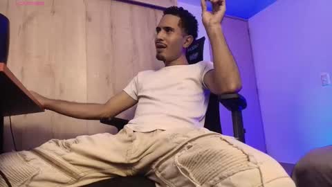 Daniel   thumb up me please its important Im new INDEPENDENT MODEL online show from 03/27/26, 01:33