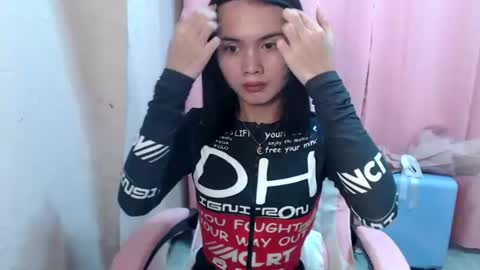 thaddea online show from 02/12/25, 07:35