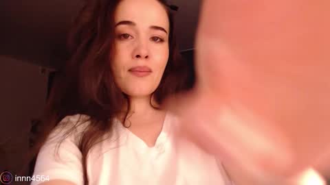 Snapshot of in_yan chatting on 12/14/25, 06:56 Lin online show from 12/14/25, 06:56