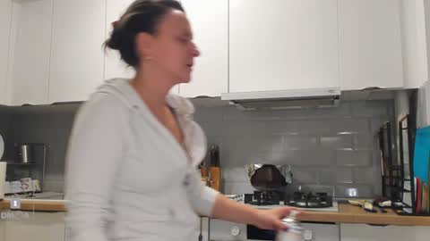 Ina Kush online show from 12/08/24, 08:04