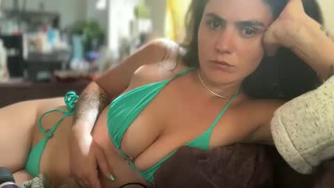 InBedWithLexi online show from 04/10/26, 06:23