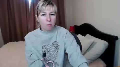 incredible_ariela online show from 02/09/25, 12:19