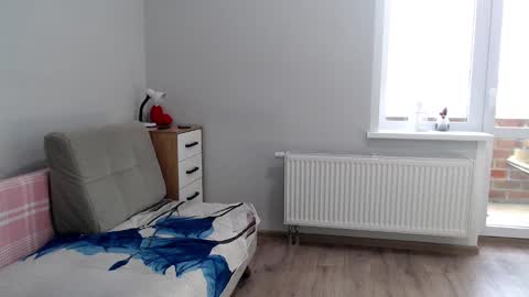 Snapshot of increible_della chatting on 03/08/25, 05:49 Della online show from 03/08/25, 05:49