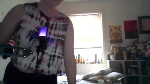 indecabua online show from 10/27/25, 07:07