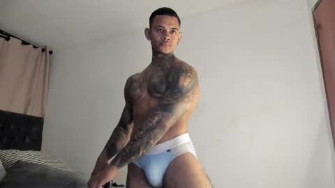 Snapshot of independent_project chatting on 02/13/25, 09:49 Jacobo online show from 02/13/25, 09:49