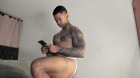 Snapshot of independent_project chatting on 02/20/25, 07:12 Jacobo online show from 02/20/25, 07:12