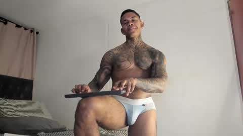 Snapshot of independent_project chatting on 02/21/25, 06:18 Jacobo online show from 02/21/25, 06:18