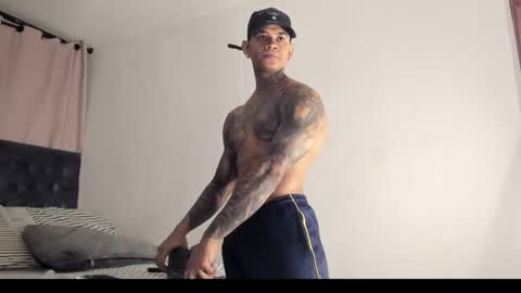 Snapshot of independent_project chatting on 02/26/25, 02:48 Jacobo online show from 02/26/25, 02:48