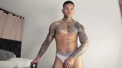 Snapshot of independent_project chatting on 03/04/25, 02:42 Jacobo online show from 03/04/25, 02:42