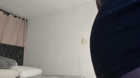 Snapshot of independent_project chatting on 03/05/25, 06:44 Jacobo online show from 03/05/25, 06:44