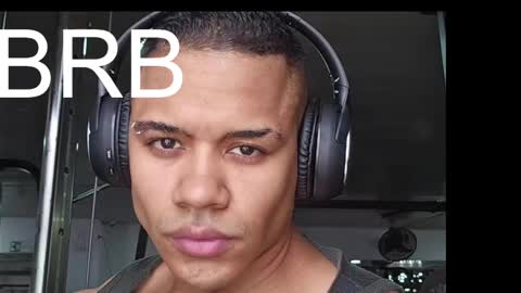 Snapshot of independent_project chatting on 03/05/25, 09:49 Jacobo online show from 03/05/25, 09:49