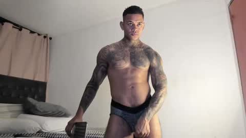 Snapshot of independent_project chatting on 03/12/25, 02:12 Jacobo online show from 03/12/25, 02:12