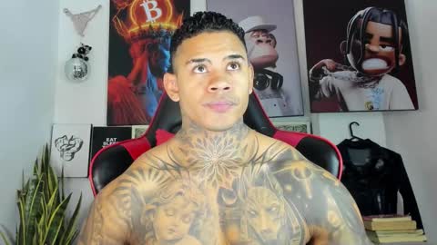 Snapshot of independent_project chatting on 09/11/25, 09:09 Jacobo online show from 09/11/25, 09:09