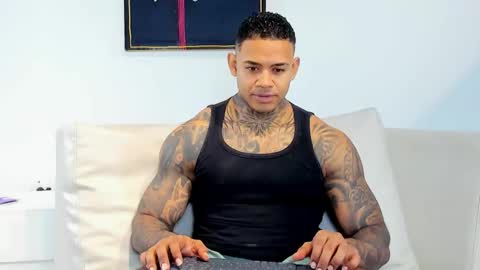 Snapshot of independent_project chatting on 09/13/25, 08:03 Jacobo online show from 09/13/25, 08:03