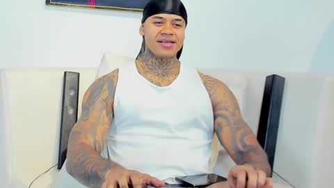 Snapshot of independent_project chatting on 09/25/25, 07:12 Jacobo online show from 09/25/25, 07:12