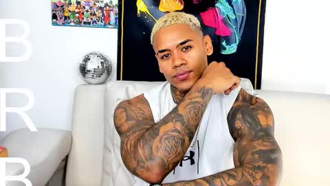 Snapshot of independent_project chatting on 01/31/26, 07:11 Jacobo online show from 01/31/26, 07:11