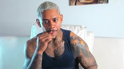 Snapshot of independent_project chatting on 02/06/26, 06:29 Jacobo online show from 02/06/26, 06:29