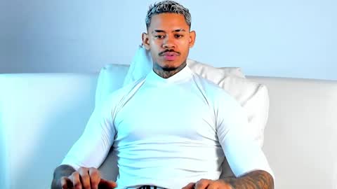 Snapshot of independent_project chatting on 02/25/26, 02:16 Jacobo online show from 02/25/26, 02:16