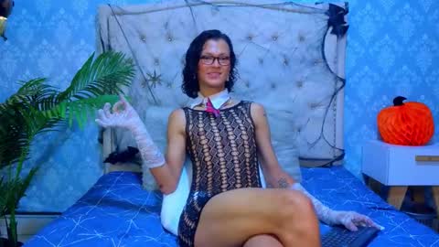 Snapshot of indi_rave chatting on 11/01/25, 02:46 INDI online show from 11/01/25, 02:46