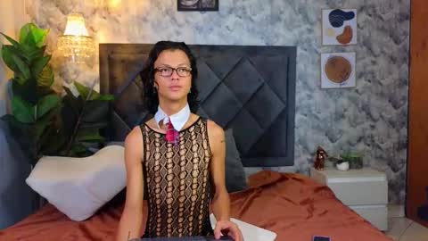 Snapshot of indi_rave chatting on 11/17/25, 01:17 INDI online show from 11/17/25, 01:17