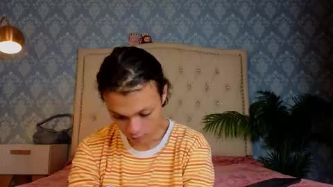 Snapshot of indi_rave chatting on 01/12/26, 03:39 INDI online show from 01/12/26, 03:39