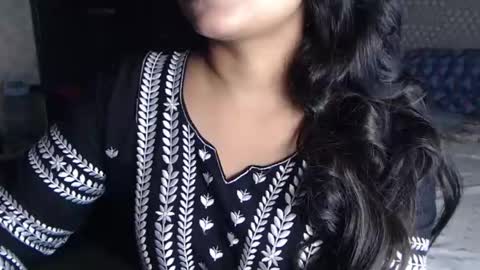 Snapshot of indian_anu chatting on 09/18/25, 05:26 Anu online show from 09/18/25, 05:26