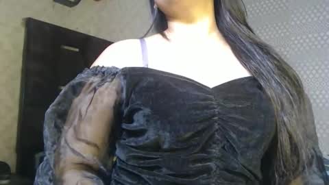 Snapshot of indian_anu chatting on 12/17/25, 06:41 Anu online show from 12/17/25, 06:41