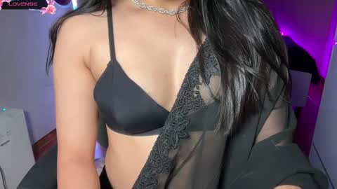 Snapshot of indian_barbie1 chatting on 04/19/26, 06:10 Ayesha online show from 04/19/26, 06:10