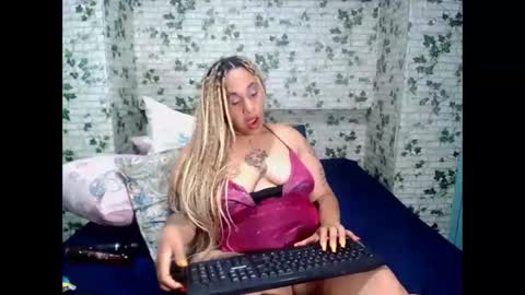 Candy cat online show from 12/20/25, 07:43