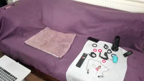 indian_exhibitionist online show from 12/21/25, 10:17