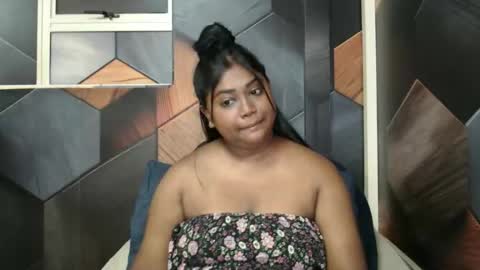 Snapshot of indian_rimmelx chatting on 02/03/26, 06:51 Melz online show from 02/03/26, 06:51