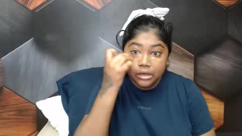 Snapshot of indian_rimmelx chatting on 02/19/26, 05:25 Melz online show from 02/19/26, 05:25