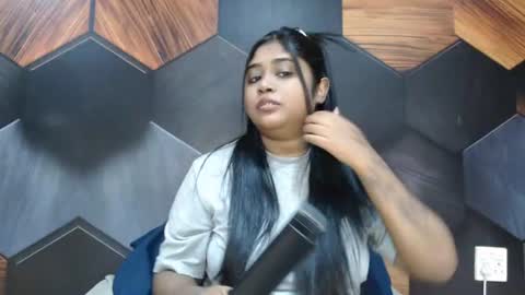 Snapshot of indian_rimmelx chatting on 07/17/26, 08:10 Melz online show from 07/17/26, 08:10