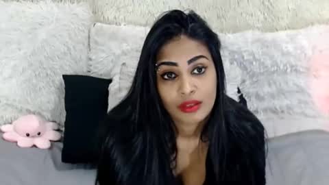 Jazmin online show from 05/15/26, 11:45