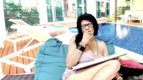 Femiez online show from 01/25/25, 07:06