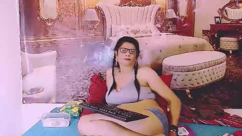 Femiez online show from 05/19/26, 09:26