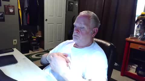 Papa online show from 04/19/26, 11:40