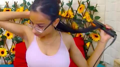 Snapshot of indianbootylicious1 chatting on 12/16/25, 05:34 nala online show from 12/16/25, 05:34