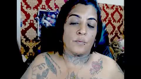 Snapshot of indiancatz2 chatting on 12/18/25, 06:03 anusha online show from 12/18/25, 06:03