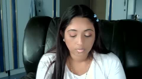 Snapshot of indianplaygal69 chatting on 09/20/25, 06:58 Indianpalgal69 online show from 09/20/25, 06:58