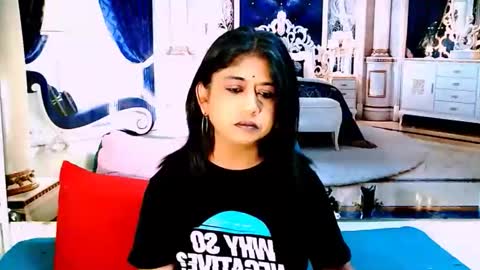 Mika online show from 01/06/26, 06:17