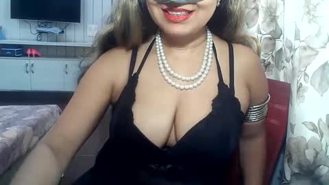 Radha online show from 03/01/25, 06:24