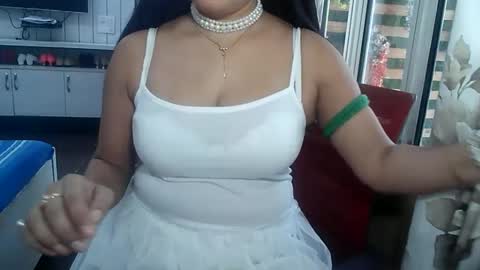 Radha online show from 05/18/26, 07:58