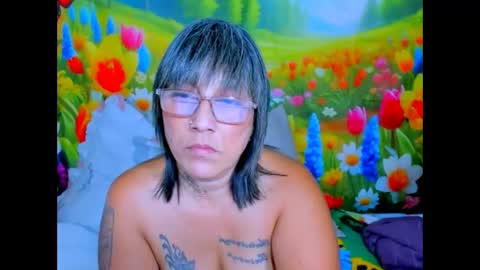 Snapshot of indianroxy27 chatting on 06/10/26, 06:23 indianroxy27 online show from 06/10/26, 06:23