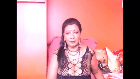 indiansarika65 online show from 02/18/26, 03:41