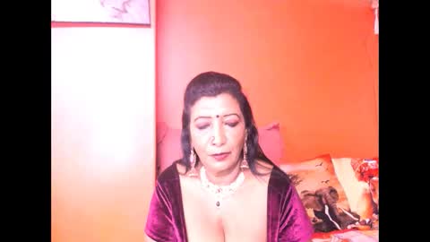 indiansarika65 online show from 04/10/26, 04:12