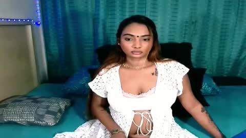 Snapshot of indiansecretlove20 chatting on 04/26/26, 04:37 goddess online show from 04/26/26, 04:37
