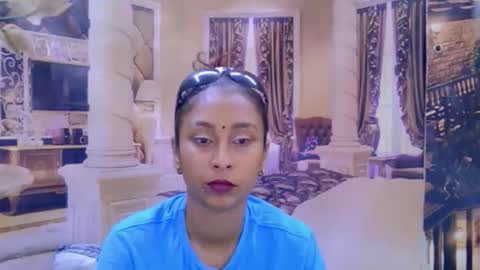 indiansexybutt4u2luv online show from 02/23/26, 05:49