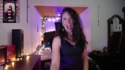 Indigo Wild  online show from 09/24/25, 11:41